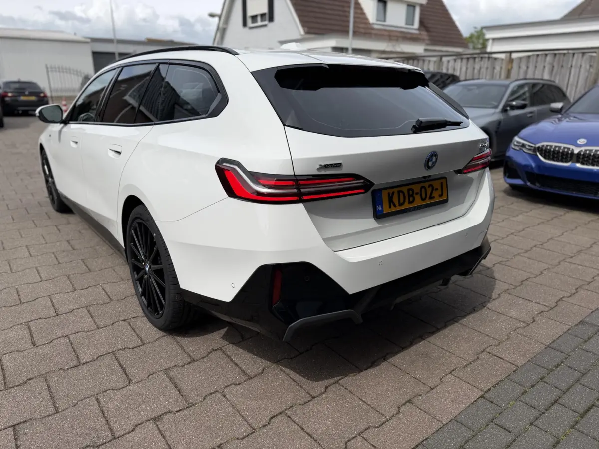 530e xDrive M-Sport