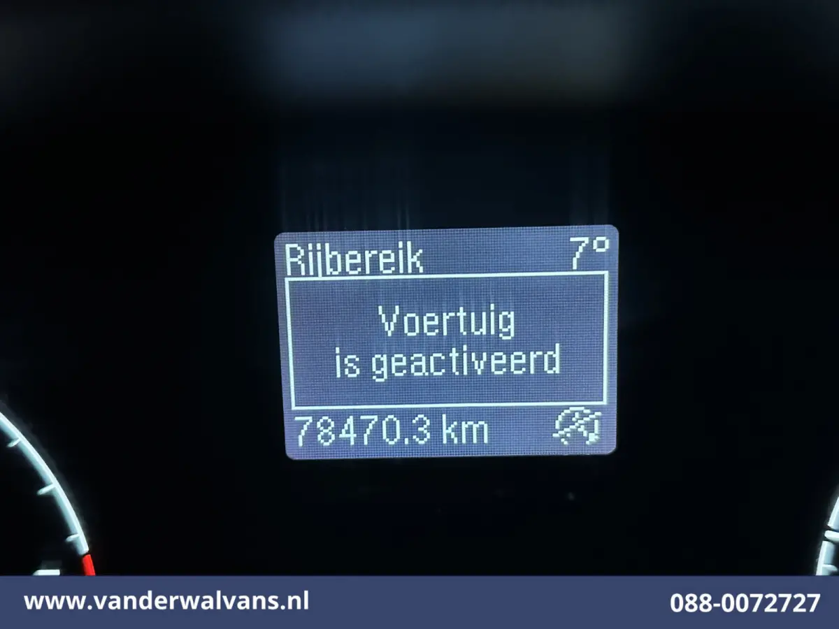 2.0 TDCI 130pk Bakwagen L4.35m Laadklep Euro6 Airco | Camera | Cruisecontrol | Verwarmde voorruit Bijrijdersbank, 970kg laadvermogen