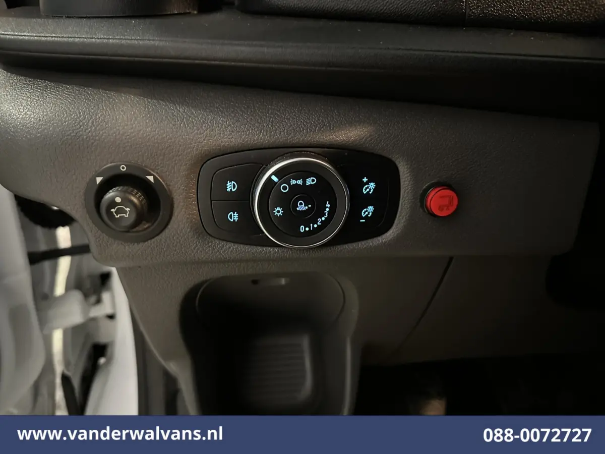 2.0 TDCI 130pk Bakwagen L4.35m Laadklep Euro6 Airco | Camera | Cruisecontrol | Verwarmde voorruit Bijrijdersbank, 970kg laadvermogen