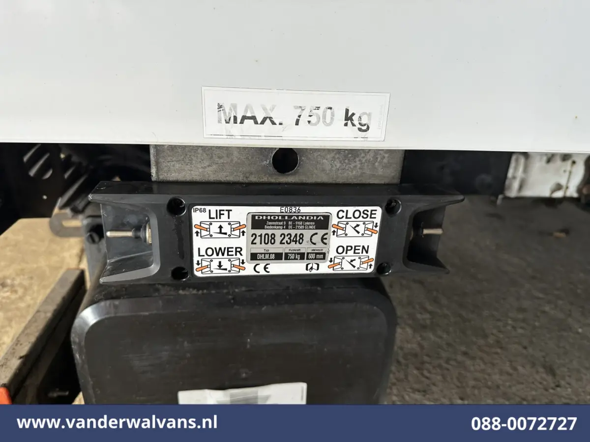 2.0 TDCI 130pk Bakwagen L4.35m Laadklep Euro6 Airco | Camera | Cruisecontrol | Verwarmde voorruit Bijrijdersbank, 970kg laadvermogen