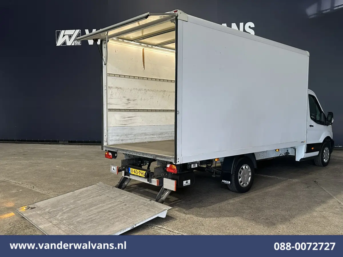 2.0 TDCI 130pk Bakwagen L4.35m Laadklep Euro6 Airco | Camera | Cruisecontrol | Verwarmde voorruit Bijrijdersbank, 970kg laadvermogen