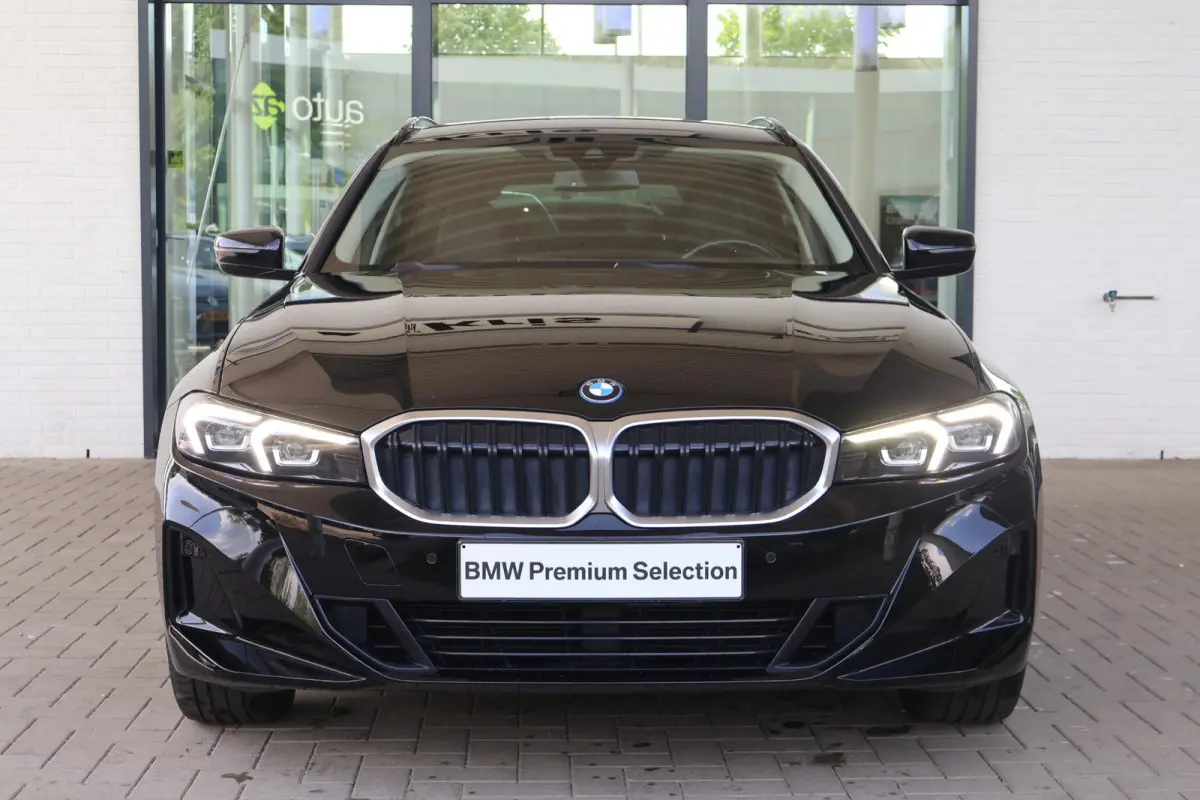 330e | SOH 98% | Elektr. Trekhaak | Camera | Sportstoelen | Stoelverwarming | Parkeersensoren voor en achter