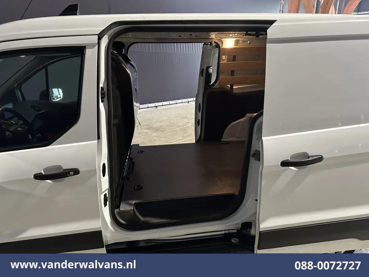1.5 EcoBlue 100pk L2H1 Euro6 Airco | 2x zijdeur | Camera | Navigatie | Apple Carplay | Cruisecontrol Verwarmde voorruit, Parkeersensoren