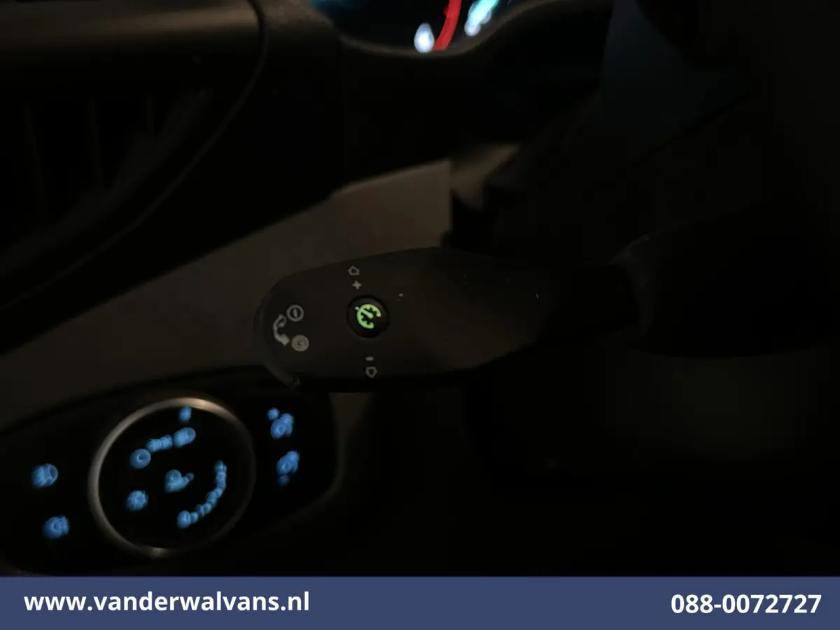 1.5 EcoBlue 100pk L2H1 Euro6 Airco | 2x zijdeur | Camera | Navigatie | Apple Carplay | Cruisecontrol Verwarmde voorruit, Parkeersensoren