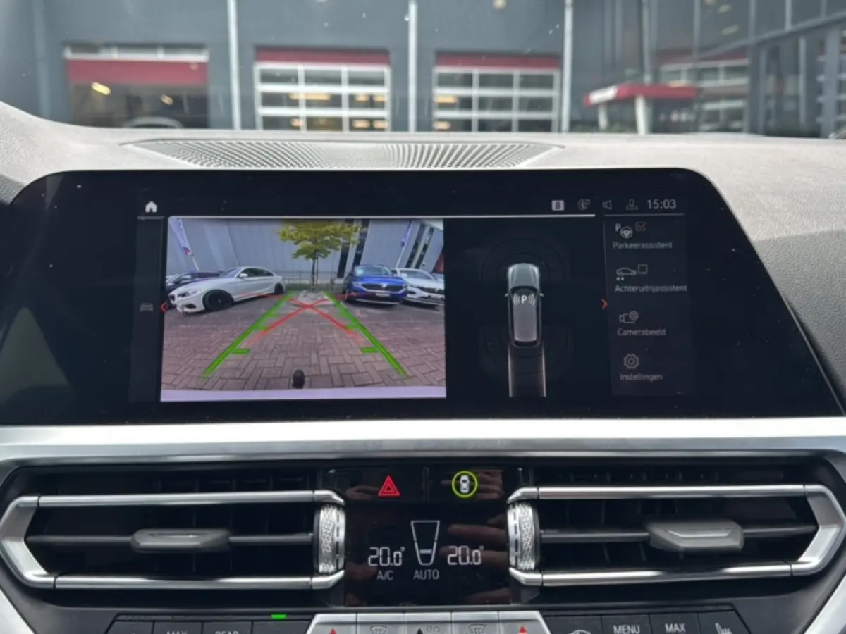 318I SPORTLINE M-PAKKET LEDER/CAMERA/STOELVERW/E-KLEP/CRUISE/LED