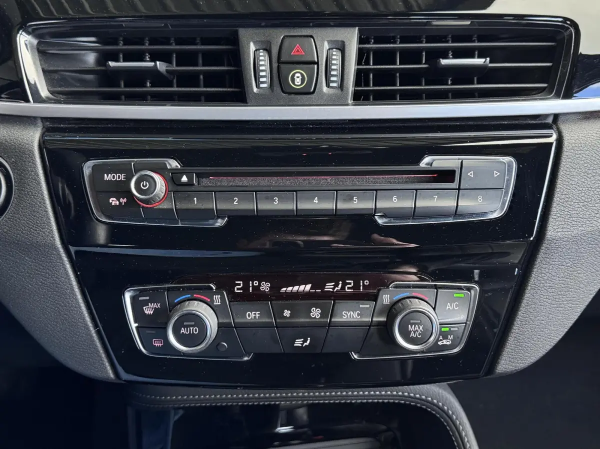 sDrive18i High Executive AUTOMAAT NL AUTO*CAMERA*LED