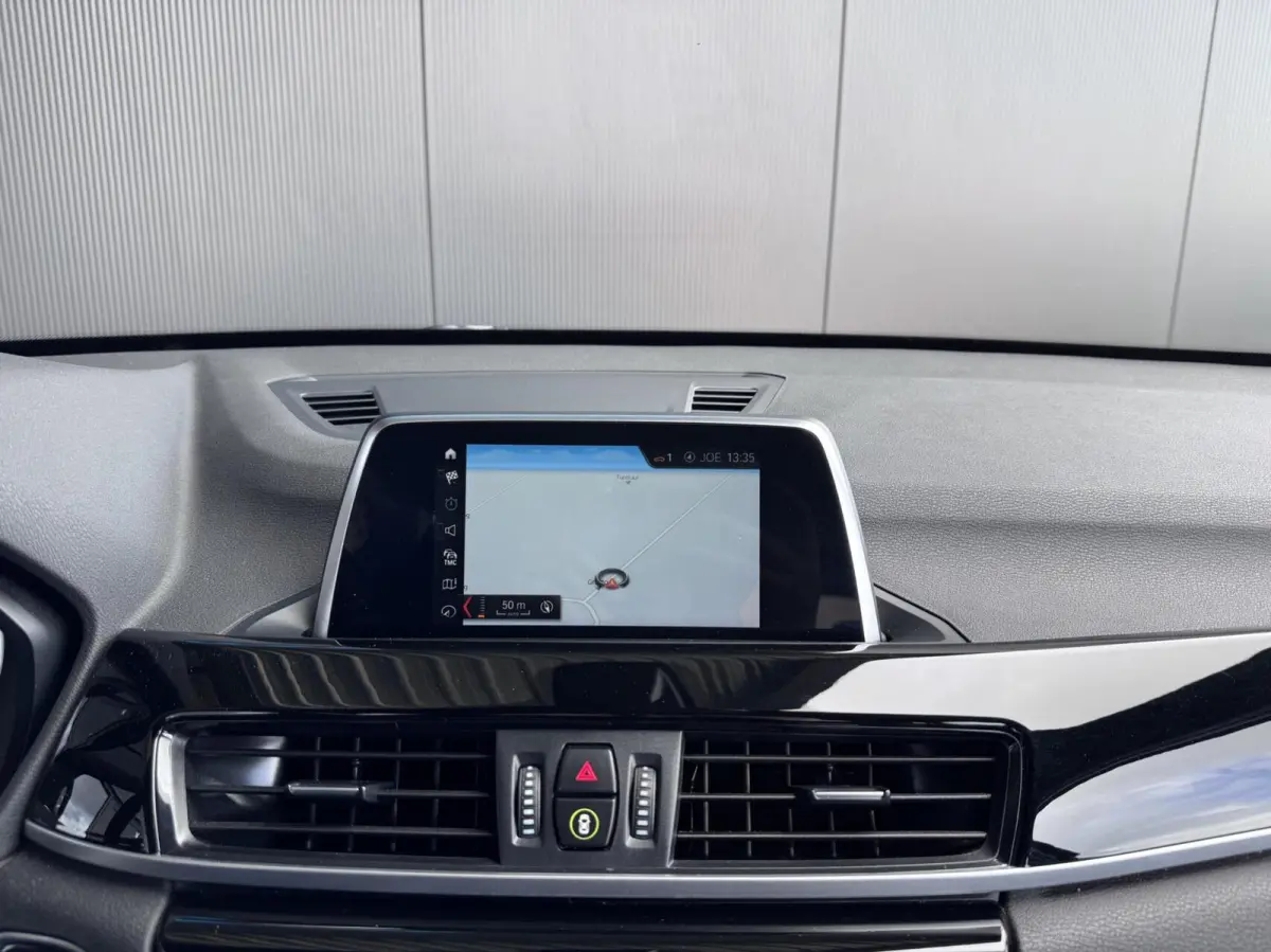 sDrive18i High Executive AUTOMAAT NL AUTO*CAMERA*LED