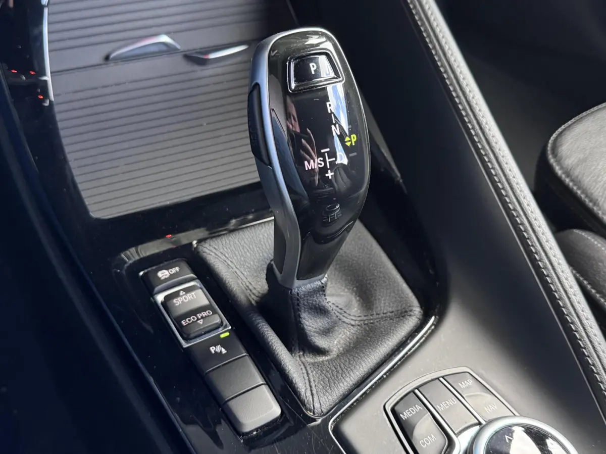 sDrive18i High Executive AUTOMAAT NL AUTO*CAMERA*LED