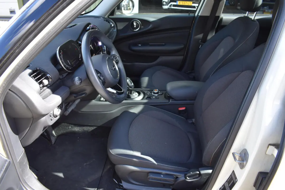 1.5 Cooper Business Ed. | Pano | LED | Carplay |