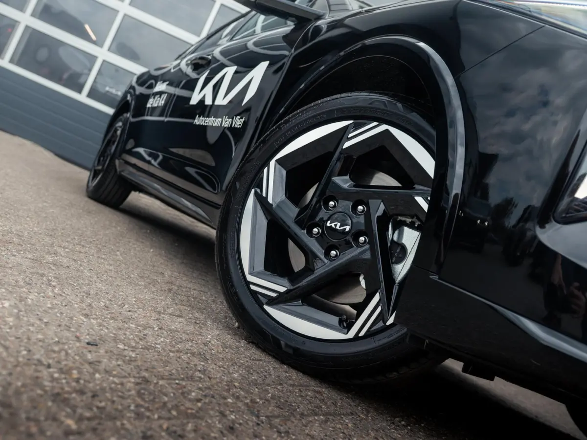Sportswagon 1.0 T-GDi MHEV Automaat GT-Line Launch Ed. | Schuif/Kanteldak | 17" | Full LED | Stoel&Stuur Verwarming | Flippers
