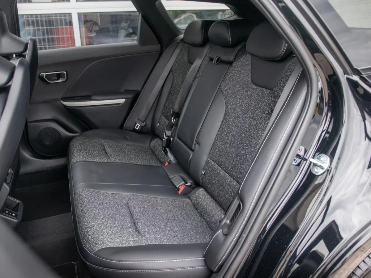 Sportswagon 1.0 T-GDi MHEV Automaat GT-Line Launch Ed. | Schuif/Kanteldak | 17" | Full LED | Stoel&Stuur Verwarming | Flippers