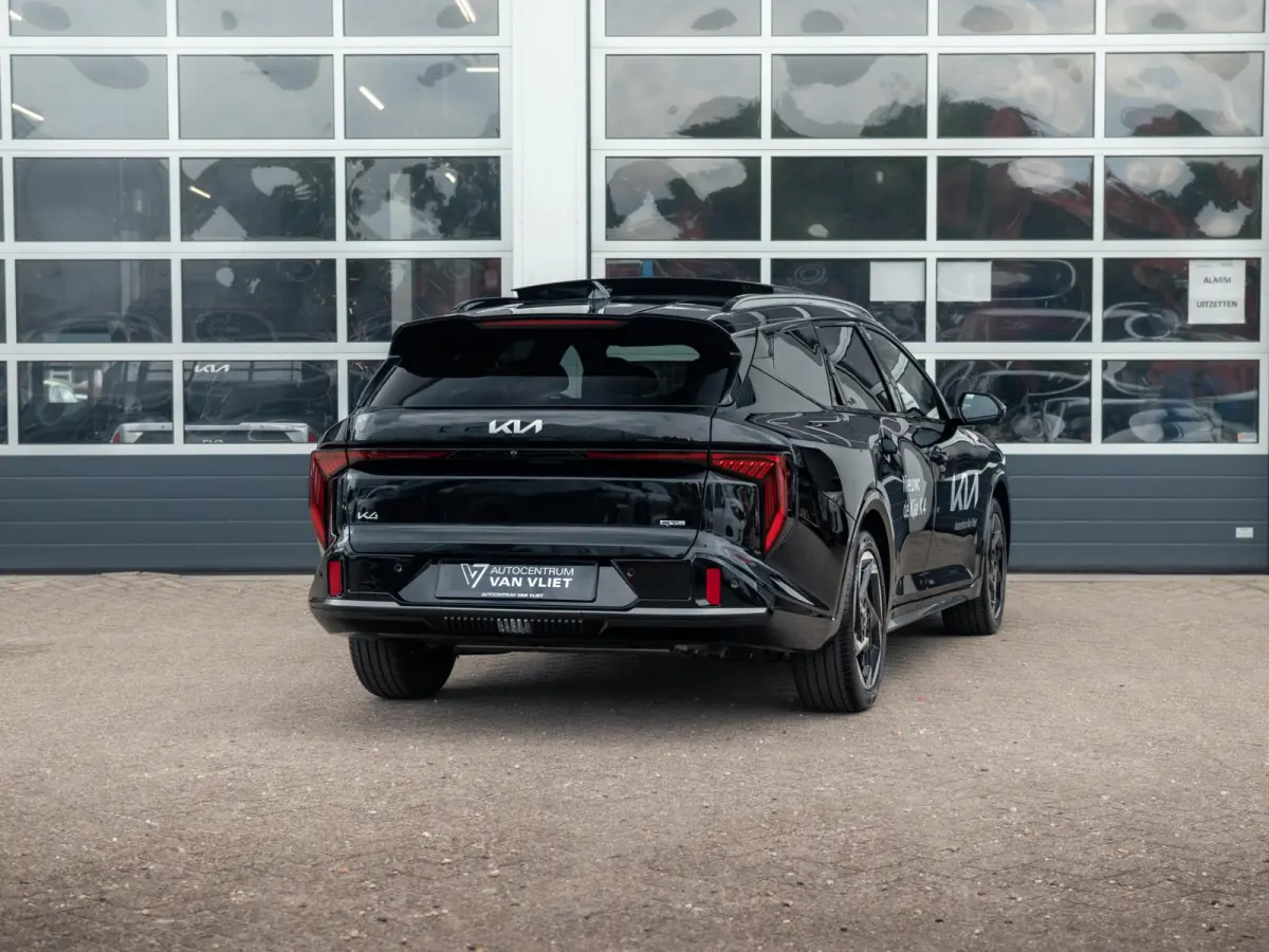 Sportswagon 1.0 T-GDi MHEV Automaat GT-Line Launch Ed. | Schuif/Kanteldak | 17" | Full LED | Stoel&Stuur Verwarming | Flippers