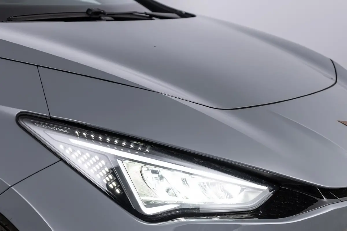 Essential 62 kWh | Full LED | SOH: 94,8% |