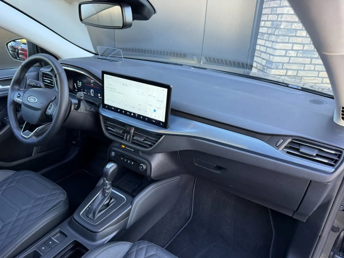 1.0 Eco 155pk AUT. Hybrid Active X HUD, Panorama, Leder, Adop cruise BOMVOL!!