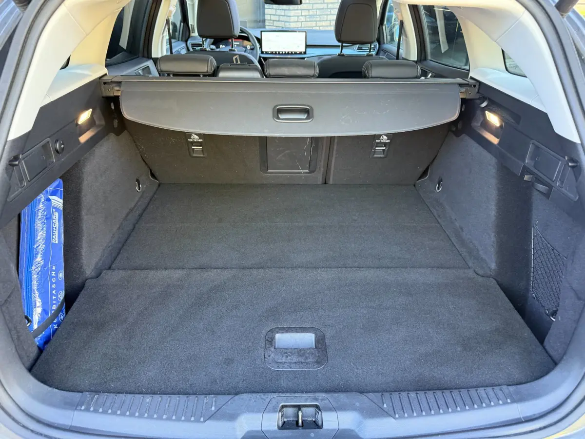 1.0 Eco 155pk AUT. Hybrid Active X HUD, Panorama, Leder, Adop cruise BOMVOL!!