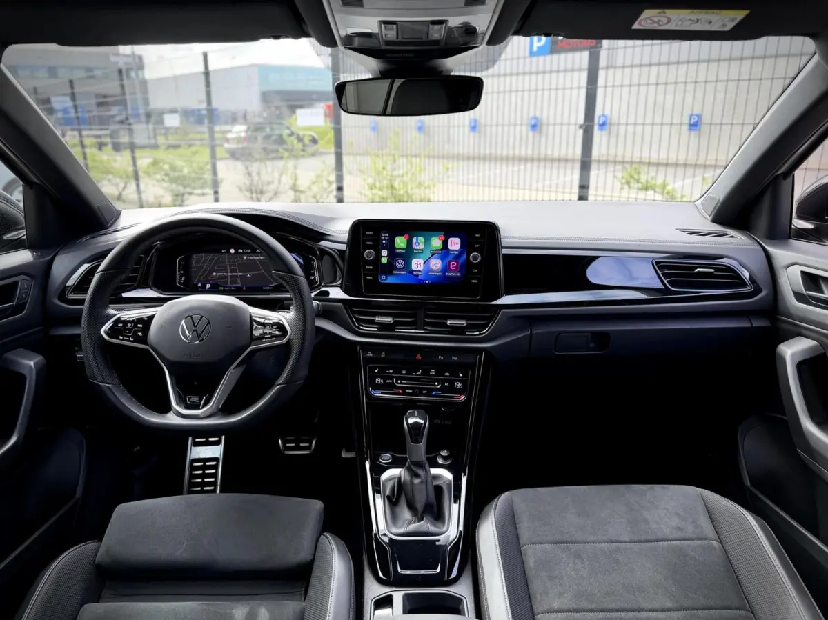 1.5 TSI R-Line DSG Keyless|Camera|IQ|Massag