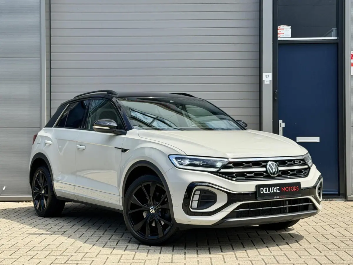 1.5 TSI R-Line DSG Keyless|Camera|IQ|Massag