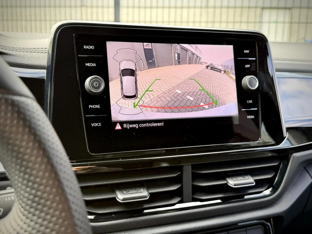 1.5 TSI R-Line DSG Keyless|Camera|IQ|Massag