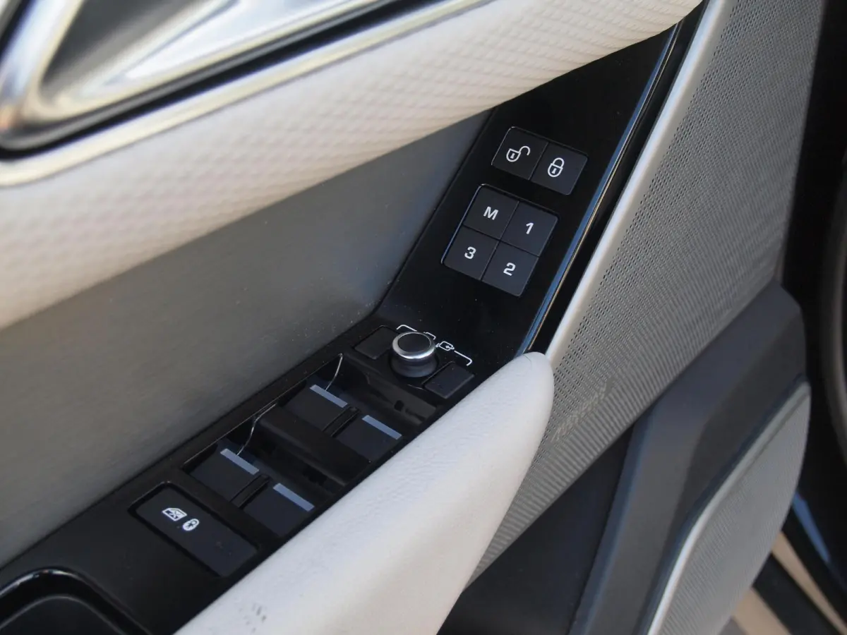 2.0 I4 Turbo AWD S | Panoramadak | 360 Camera | Meridian Surround | Apple Carplay |
