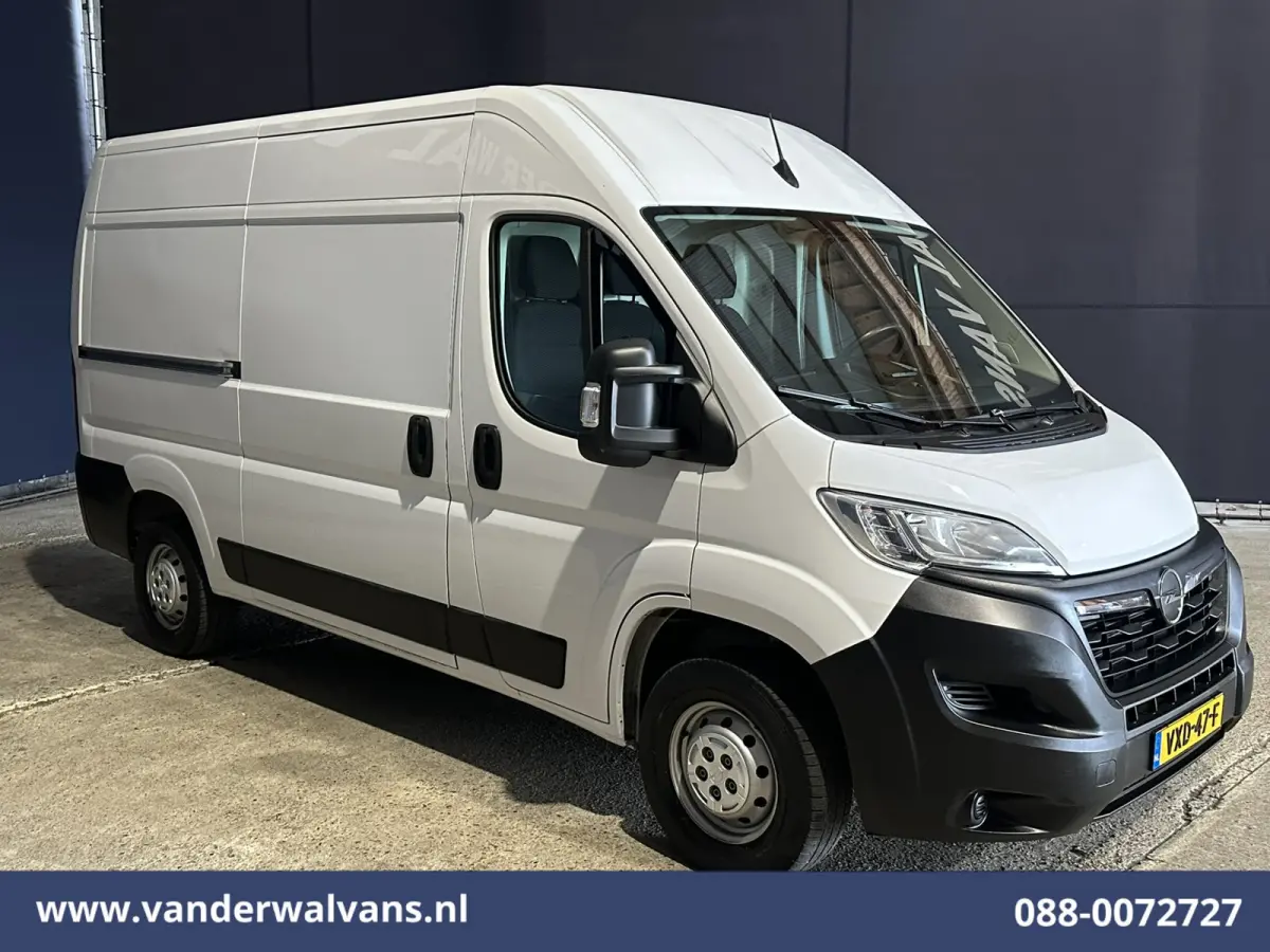 2.2D 120pk L2H2 Euro6 Airco | 2500kg Trekhaak | Apple Carplay | Cruisecontrol Android Auto | Bijrijdersbank Parkeersensoren