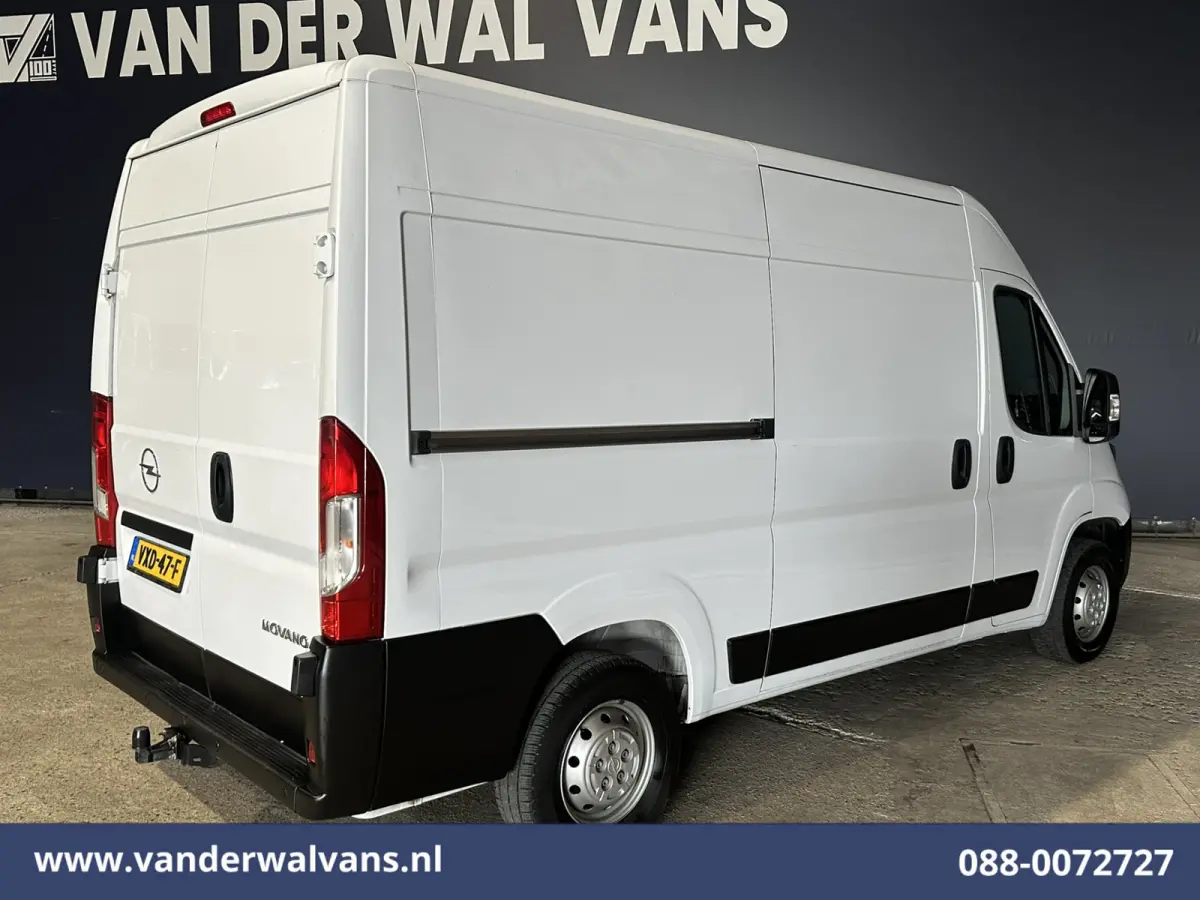 2.2D 120pk L2H2 Euro6 Airco | 2500kg Trekhaak | Apple Carplay | Cruisecontrol Android Auto | Bijrijdersbank Parkeersensoren