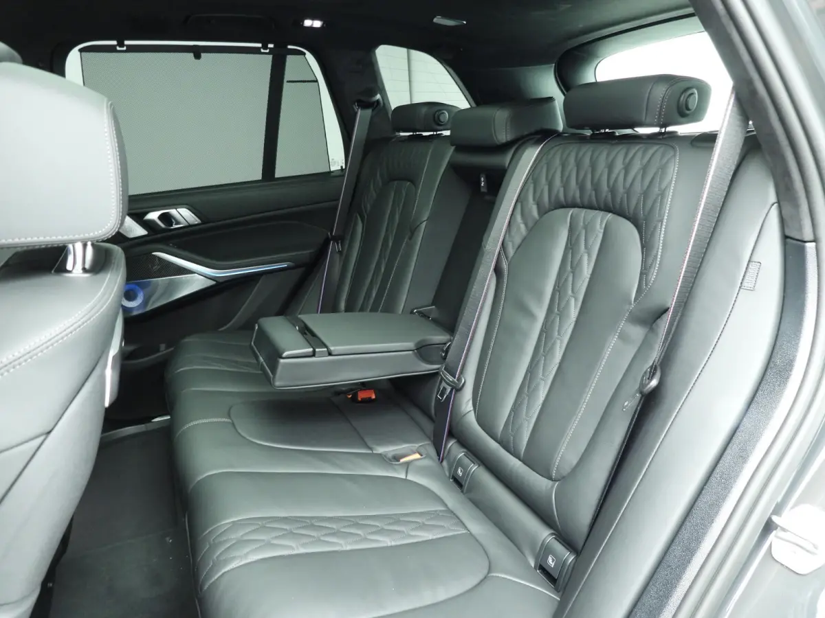 xDrive50e M-Sportpakket-Pro / Panoramadak / Trekhaak / Driving assist prof / Exclusive Pack / Comfort plus Pack / Bower & Wilkens