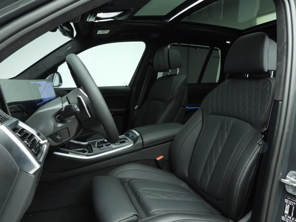 xDrive50e M-Sportpakket-Pro / Panoramadak / Trekhaak / Driving assist prof / Exclusive Pack / Comfort plus Pack / Bower & Wilkens