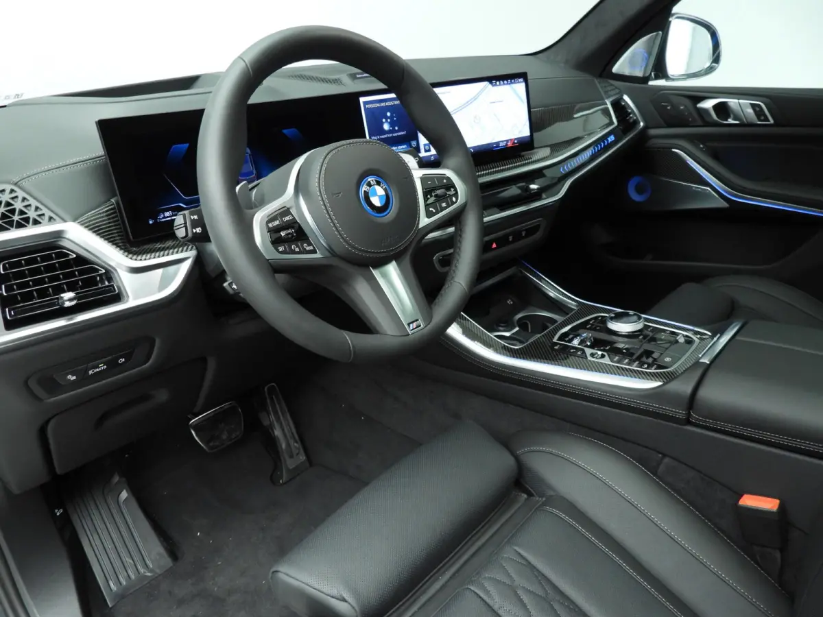 xDrive50e M-Sportpakket-Pro / Panoramadak / Trekhaak / Driving assist prof / Exclusive Pack / Comfort plus Pack / Bower & Wilkens