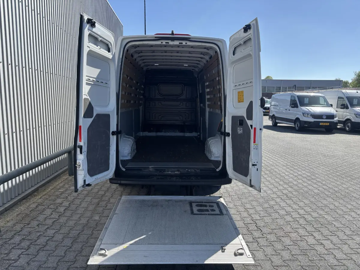 2.0 TDI L4H3*AUTOM.*LAADKLEP*ECC*CAM*NAVI*CARPLAY