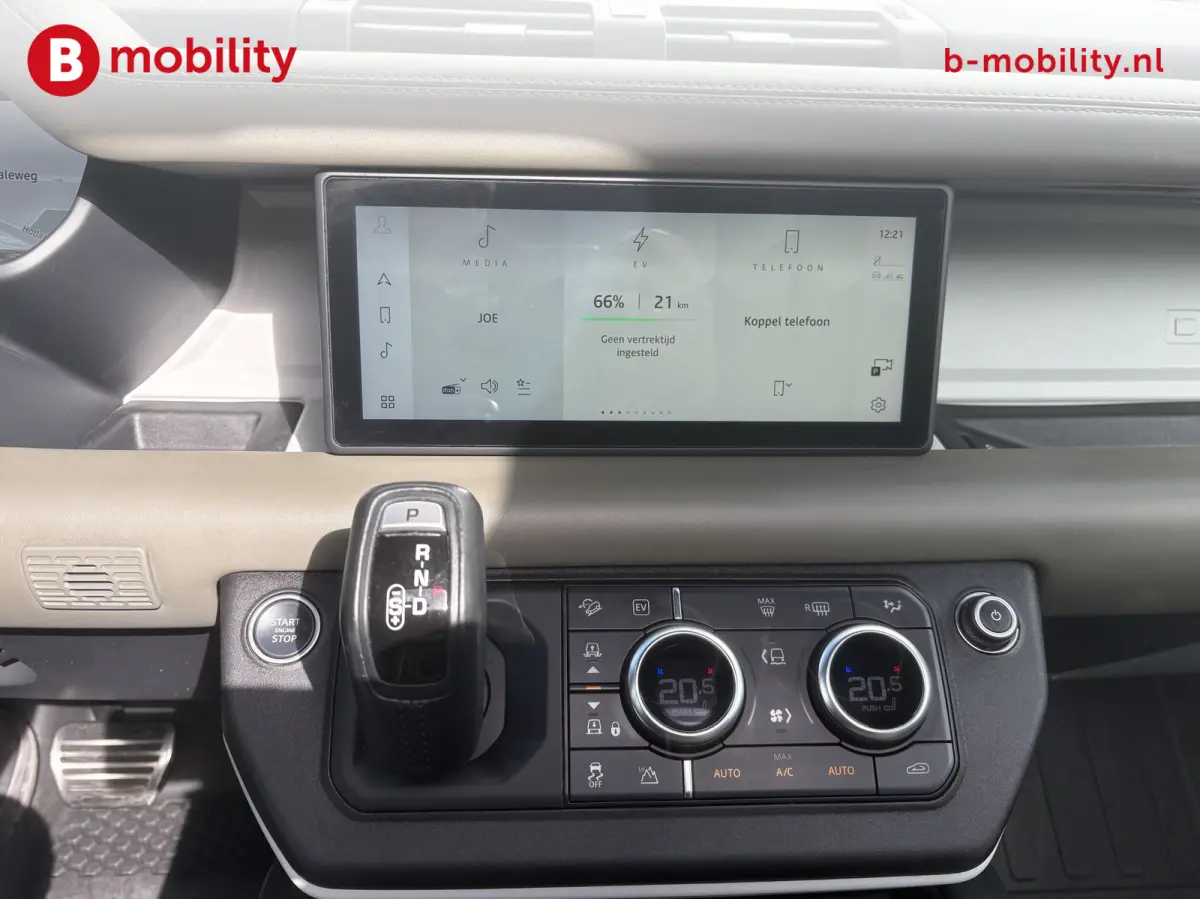 2.0 P400e 110 X Hybride AWD 4x4 Trekhaak 3000kg Dealer Onderhouden! | Adaptive Cruise Control | Panoramadak | Luchtvering | 360 Camera