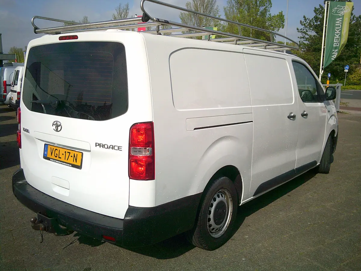 2.0 D-4D Cool Comfort VOORZIEN VAN DUBB, ZIJSCHUIFDEUR+AIRCO !!