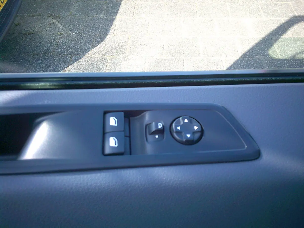 2.0 D-4D Cool Comfort VOORZIEN VAN DUBB, ZIJSCHUIFDEUR+AIRCO !!