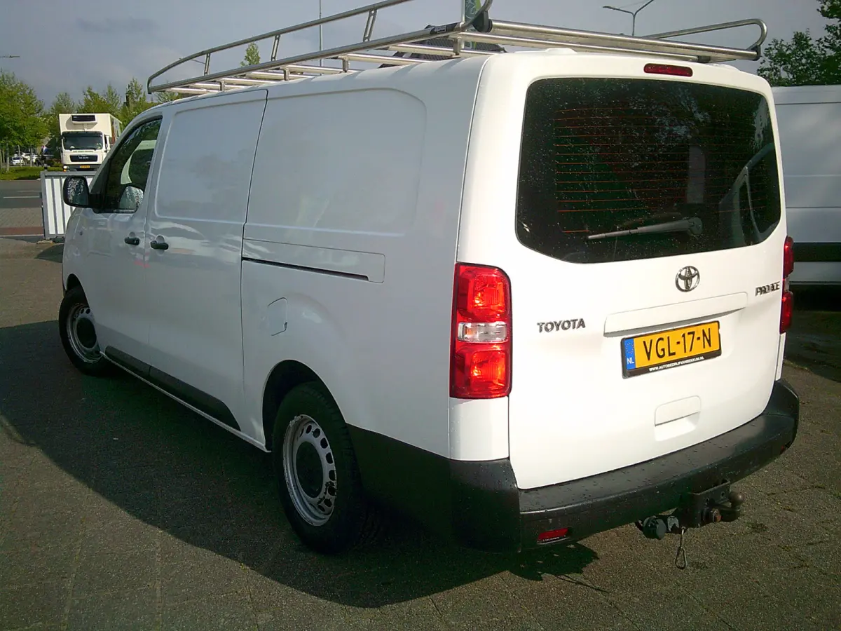 2.0 D-4D Cool Comfort VOORZIEN VAN DUBB, ZIJSCHUIFDEUR+AIRCO !!