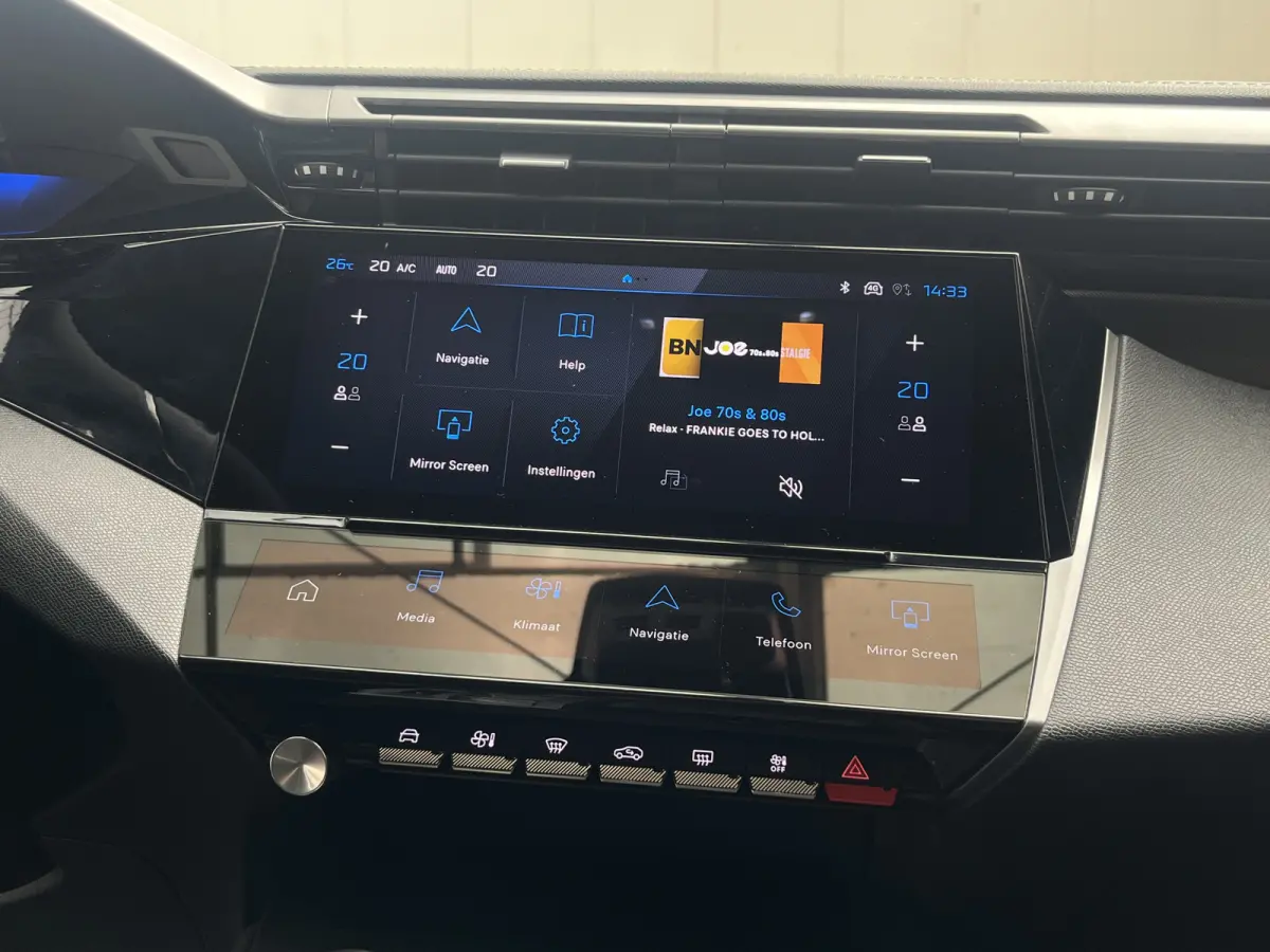 HYbrid 225 EAT8 Automaat GT | Adaptive Cruise Contol | Keyless | Camera rondom | Elektrische achterklep | Carplay/Android Auto | Stuurwiel verwarmd |