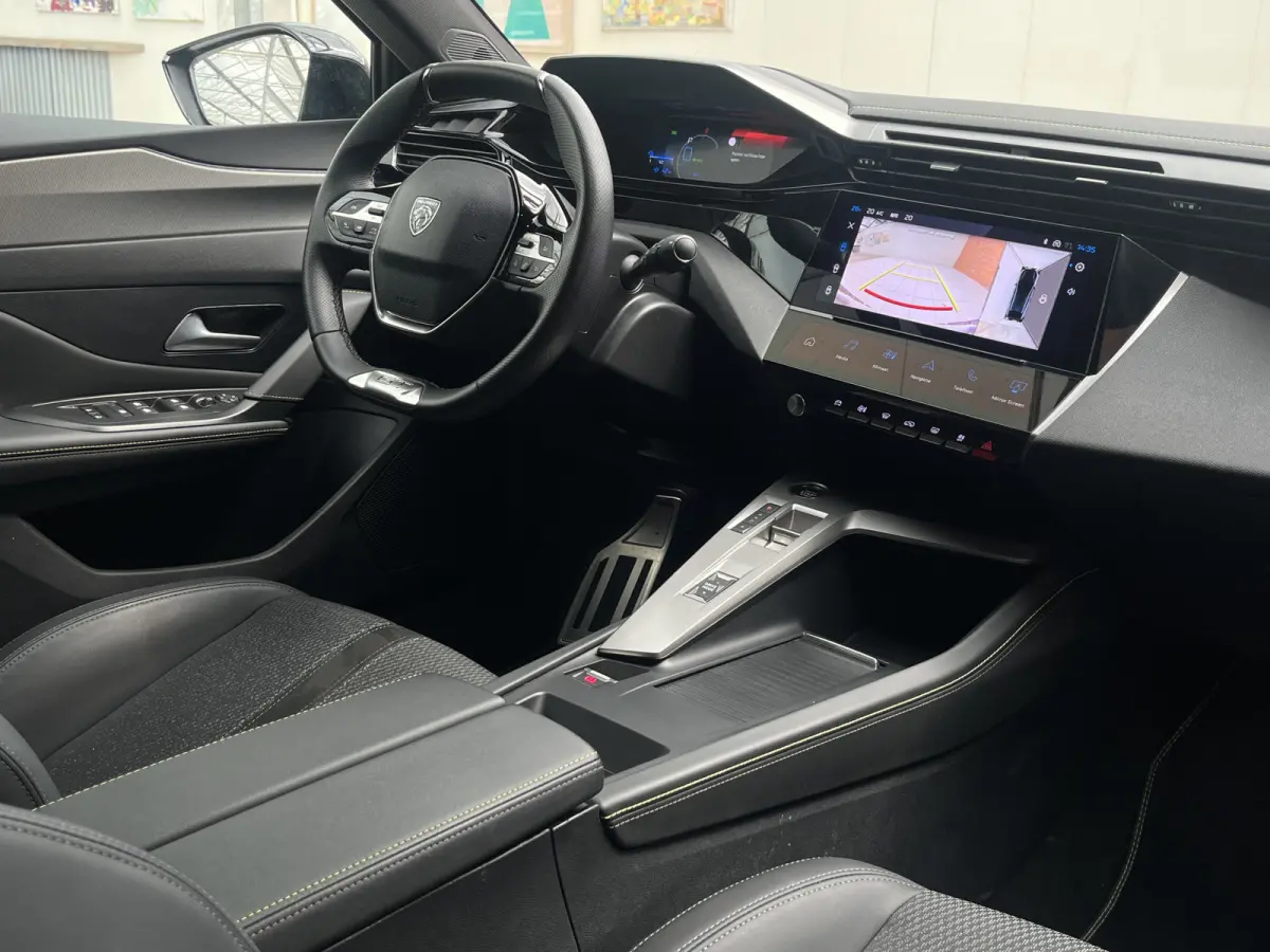 HYbrid 225 EAT8 Automaat GT | Adaptive Cruise Contol | Keyless | Camera rondom | Elektrische achterklep | Carplay/Android Auto | Stuurwiel verwarmd |