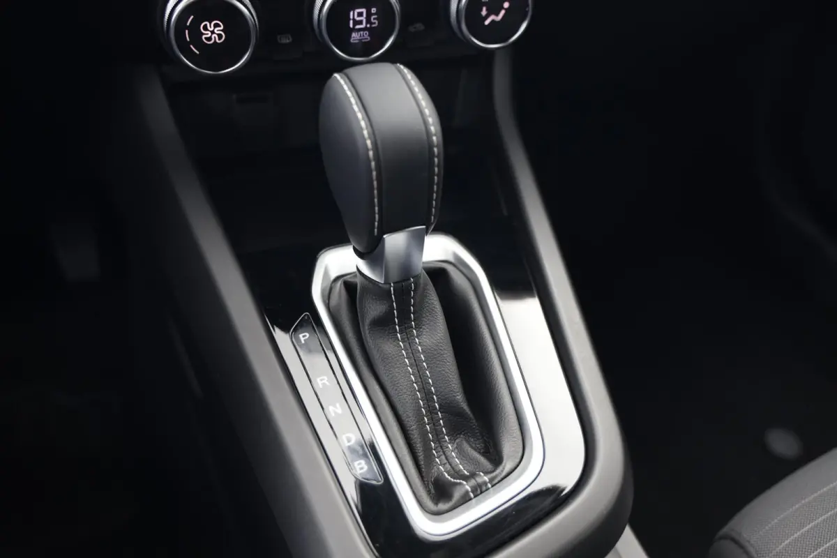 1.6 E-Tech full hybrid 145 evolution|Automaat|Camera|Apple carplay/android auto|Navi|