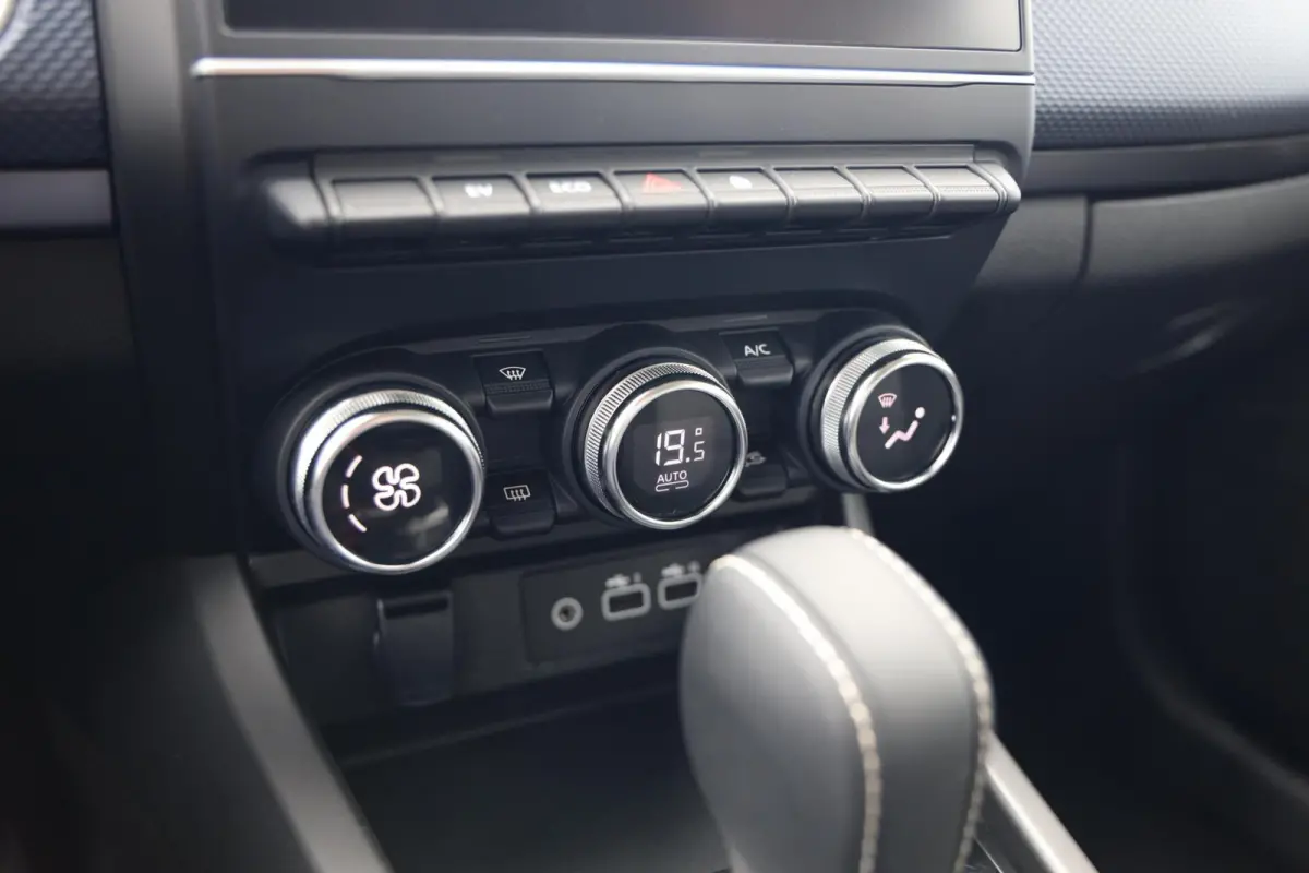 1.6 E-Tech full hybrid 145 evolution|Automaat|Camera|Apple carplay/android auto|Navi|