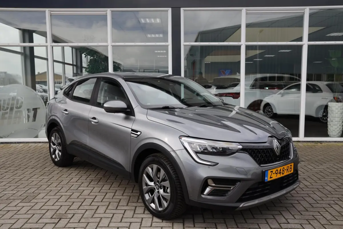 1.6 E-Tech full hybrid 145 evolution|Automaat|Camera|Apple carplay/android auto|Navi|