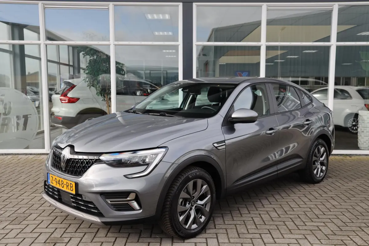 1.6 E-Tech full hybrid 145 evolution|Automaat|Camera|Apple carplay/android auto|Navi|