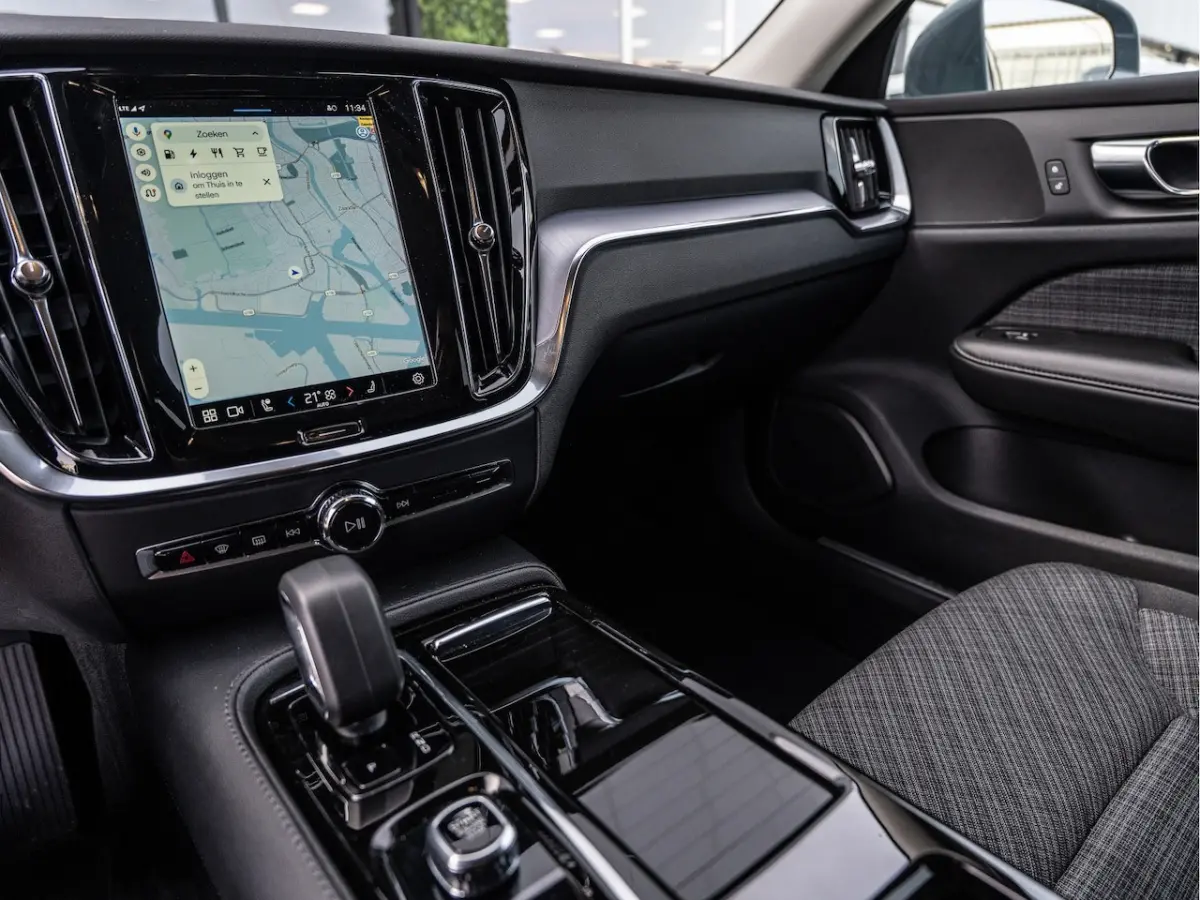 2.0 T6 Plug-in hybrid AWD Plus Bright