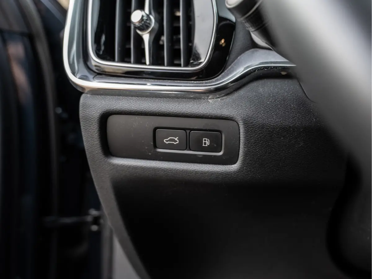 2.0 T6 Plug-in hybrid AWD Ultimate Bright