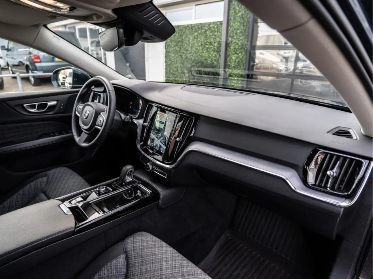 2.0 T6 Plug-in hybrid AWD Ultimate Bright