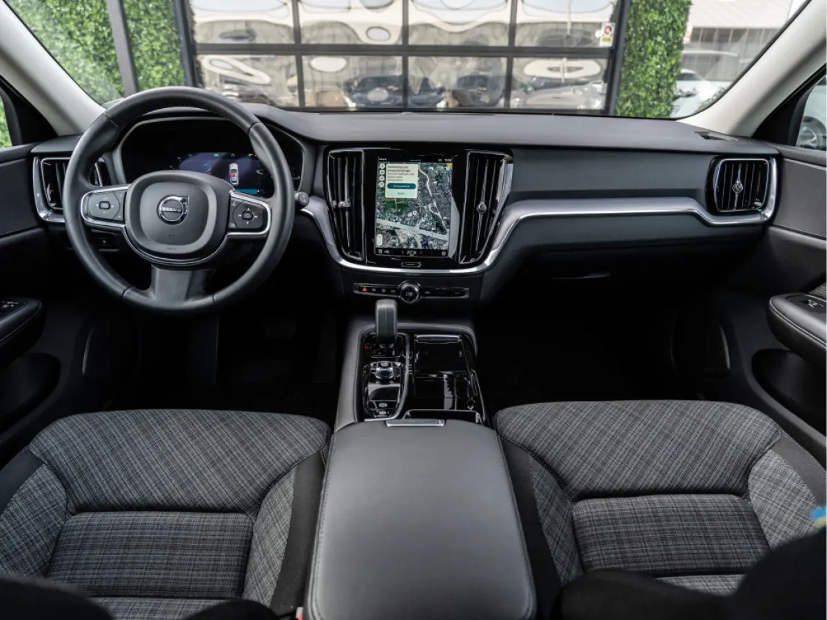 2.0 T6 Plug-in hybrid AWD Ultimate Bright