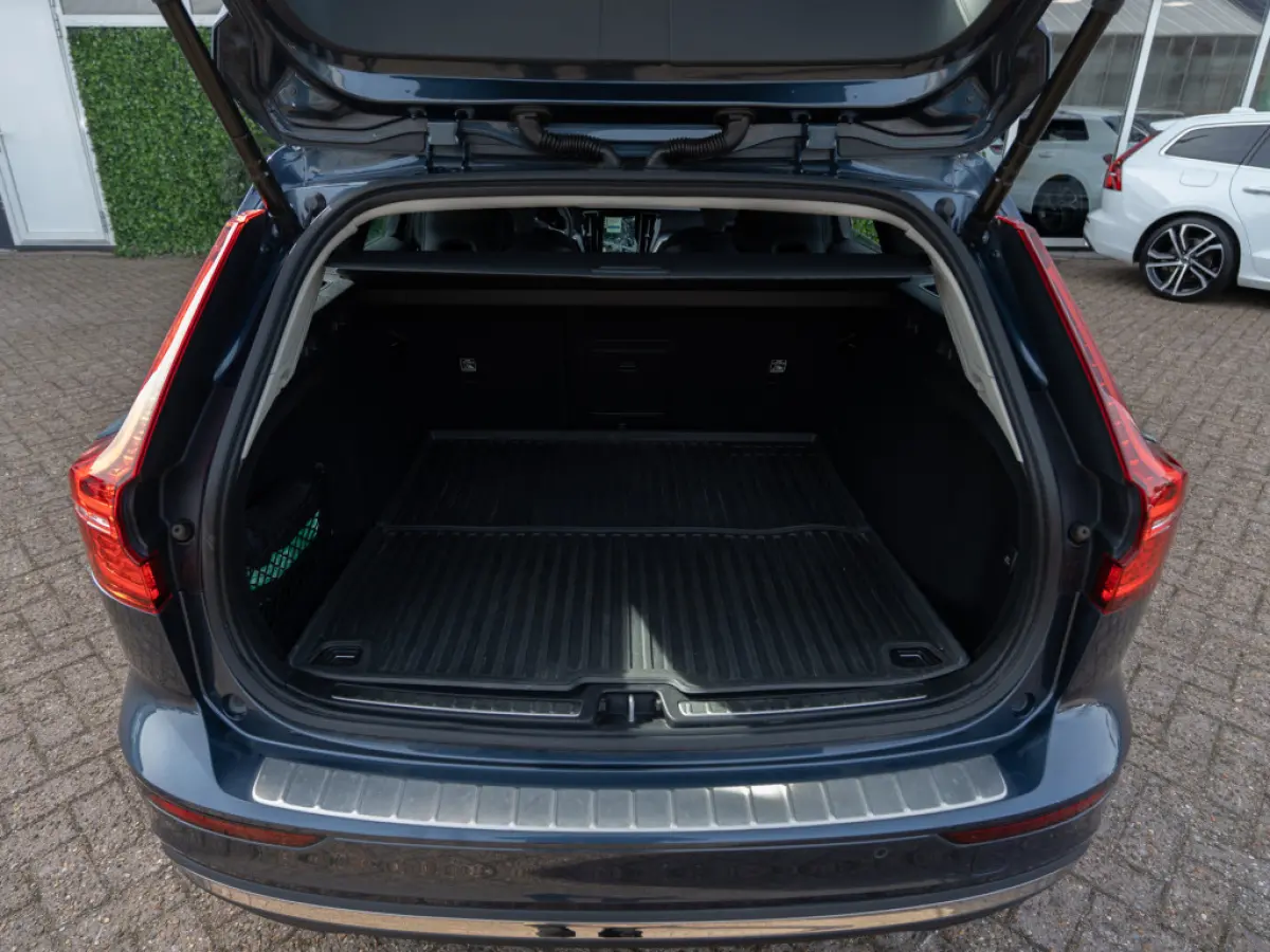 2.0 T6 Plug-in hybrid AWD Ultimate Bright