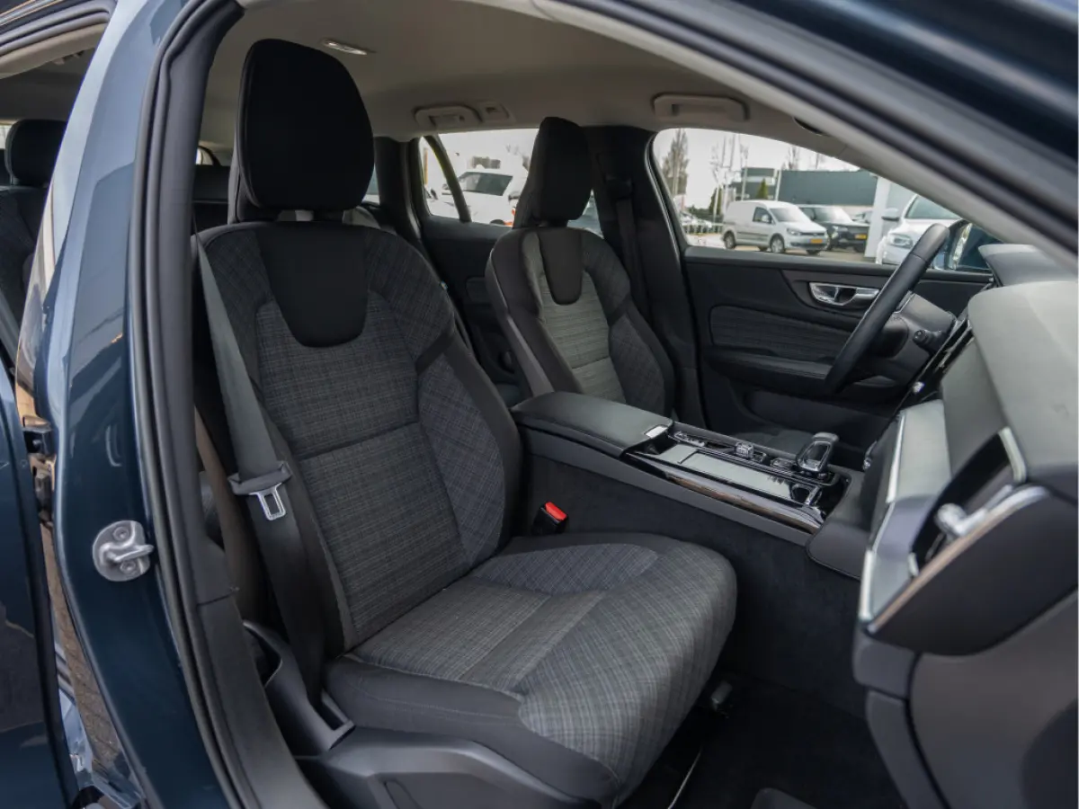2.0 T6 Plug-in hybrid AWD Ultimate Bright