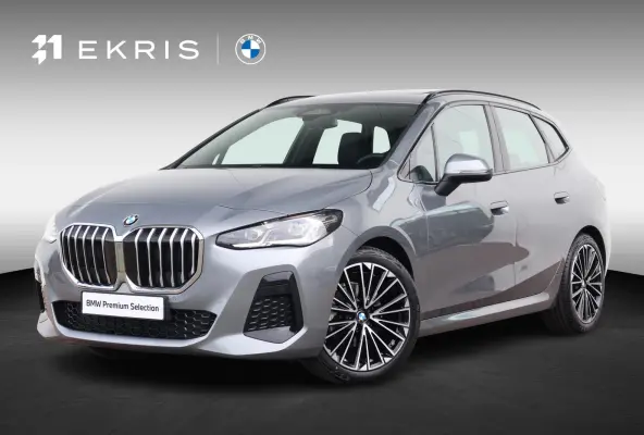 220i / M-Sport Pakket / Pano Dak / Actieve Stoel / Harman Kardon / Stoelverwarming Voor / Comforttoegang /