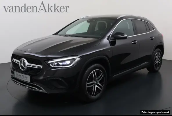250e Luxury // SoH 98% // Panoramadak // Memory // MultiBeam LED // Carplay // Keyless // Augmented Reality Sfeerverlichting