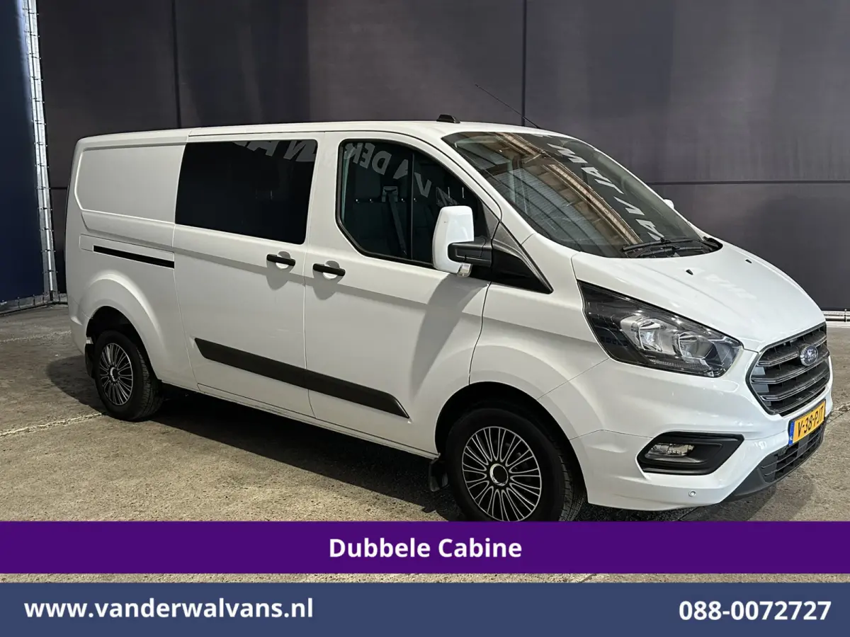 2.0 TDCI 130pk L2H1 Dubbele Cabine Euro6 Airco | 6-Zits | LED | Cruisecontrol | Trekhaak Parkeersensoren, Verwarmde voorruit