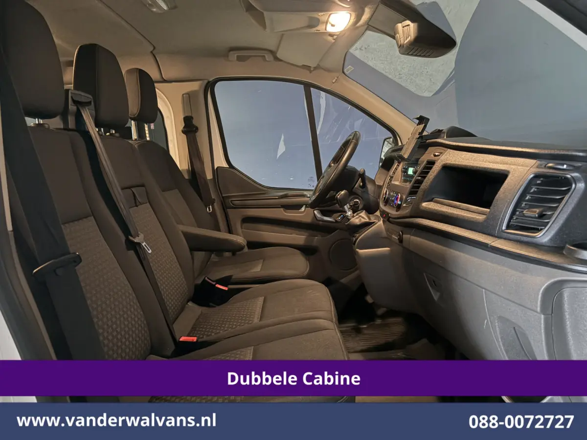 2.0 TDCI 130pk L2H1 Dubbele Cabine Euro6 Airco | 6-Zits | LED | Cruisecontrol | Trekhaak Parkeersensoren, Verwarmde voorruit