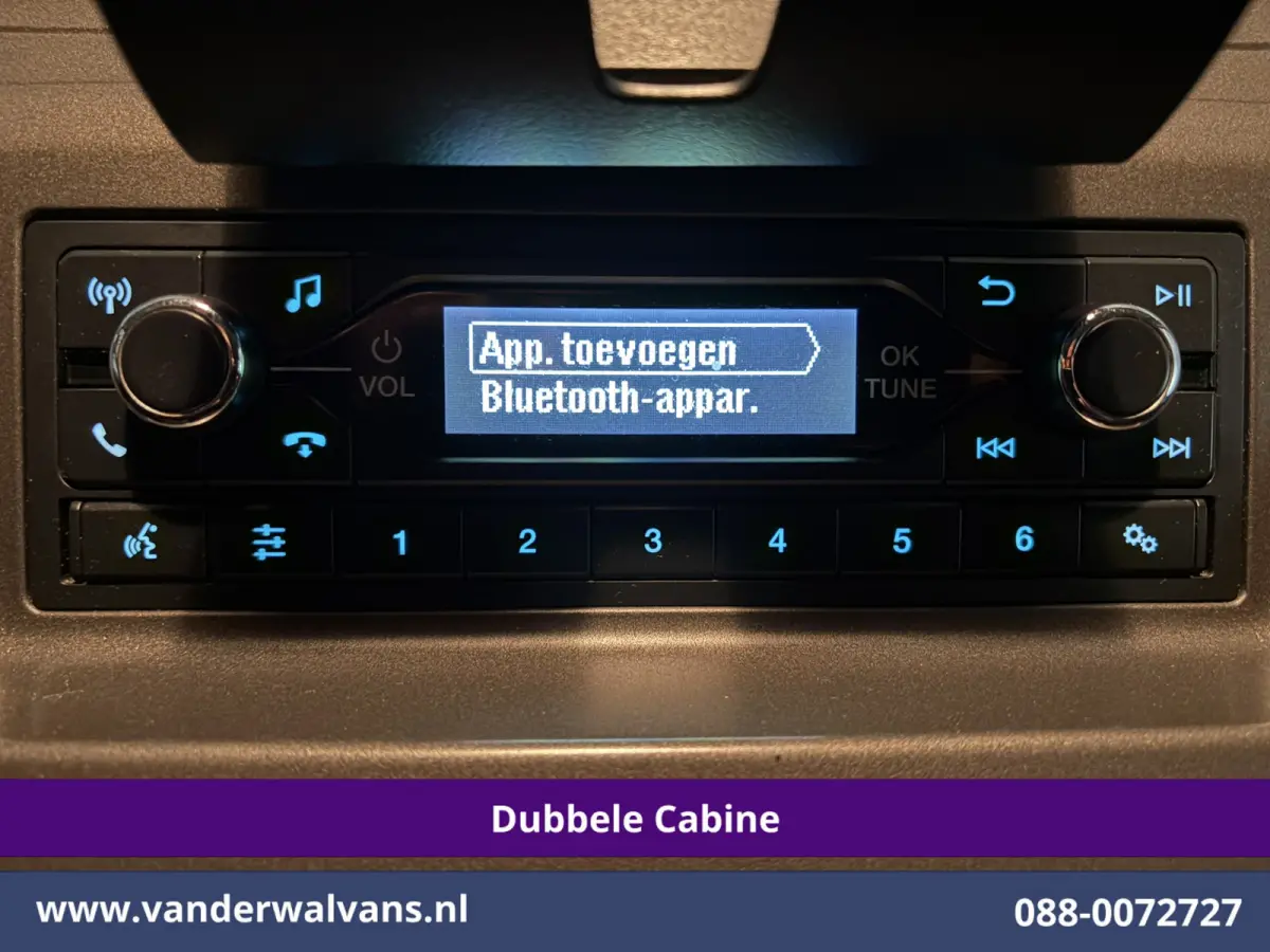 2.0 TDCI 130pk L2H1 Dubbele Cabine Euro6 Airco | 6-Zits | LED | Cruisecontrol | Trekhaak Parkeersensoren, Verwarmde voorruit